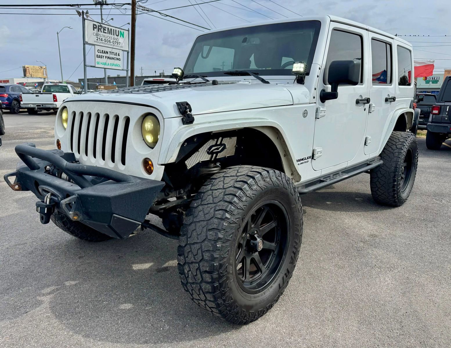 Used 2014 Jeep Wrangler Unlimited Sahara w/ Connectivity Group image 1