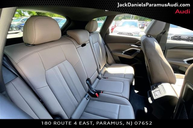 Used 2025 Audi Q5 Premium w/ Convenience Package AWD/4WD image 19