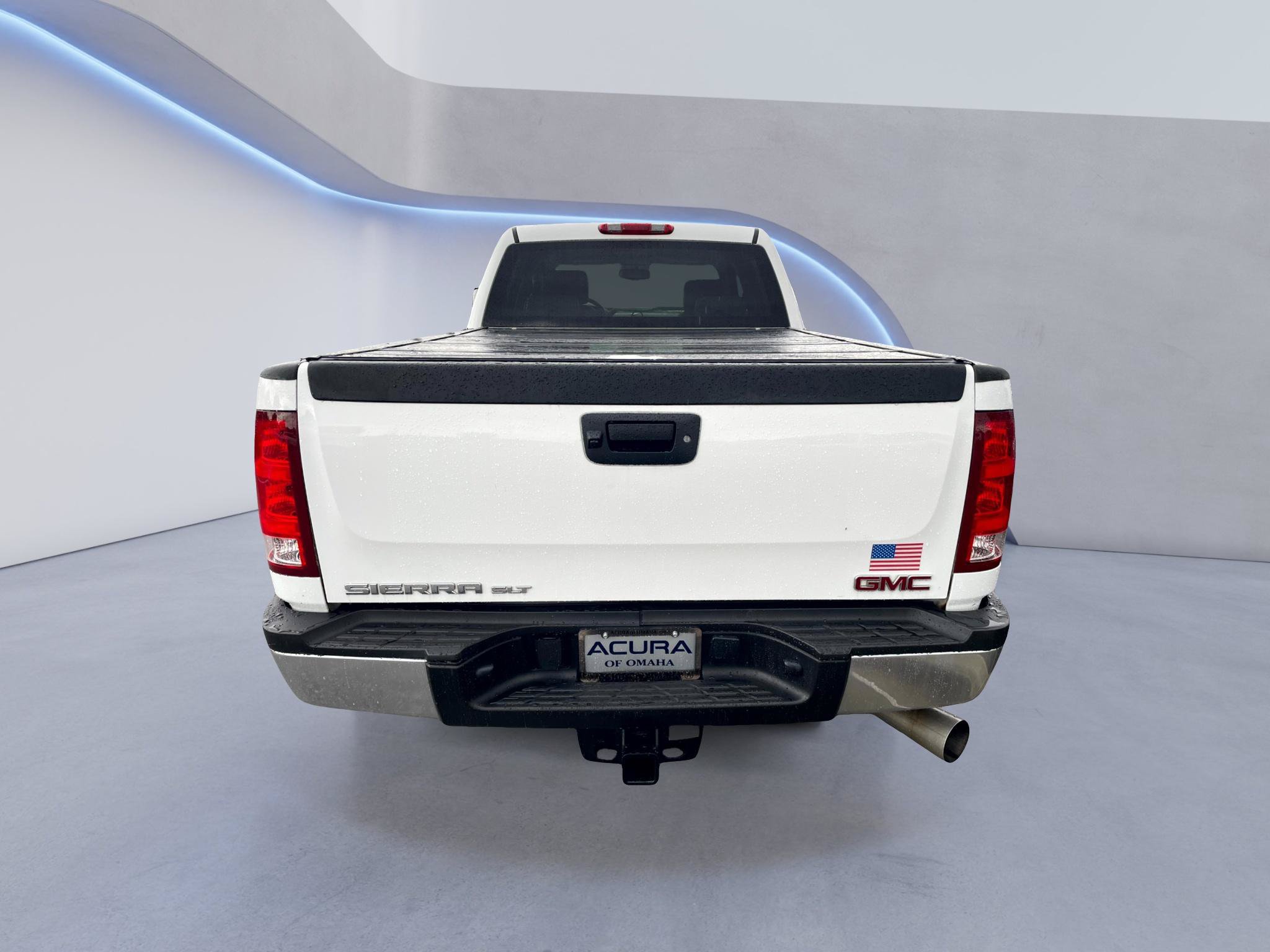 Used 2011 GMC Sierra 2500 SLT w/ Suspension Package, Off-Road AWD/4WD image 3