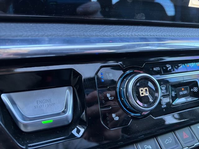 Used 2024 GMC Sierra 2500 Denali w/ Denali Reserve Package image 36