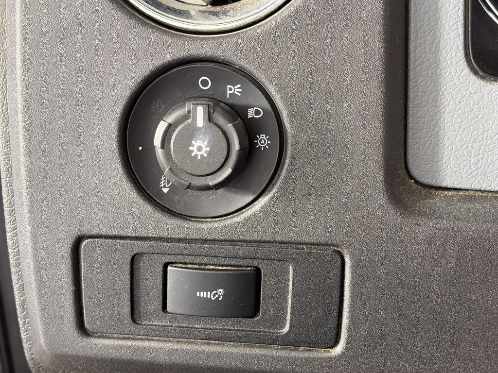 Used 2011 Ford F150 XLT w/ XLT Chrome Pkg AWD/4WD image 20