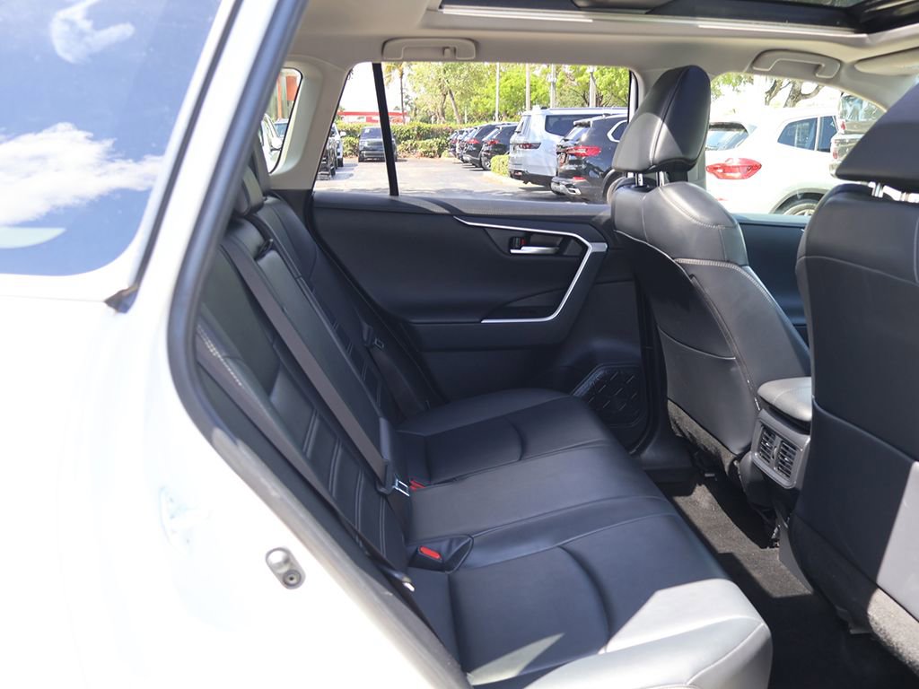 Used 2019 Toyota RAV4 Limited w/ Advanced Technology Package AWD/4WD image 35