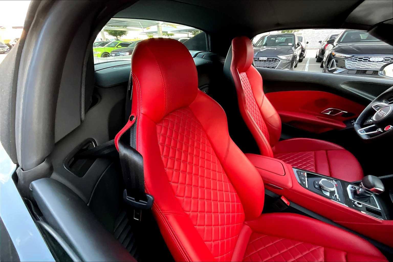 Certified 2023 Audi R8 V10 performance image 17