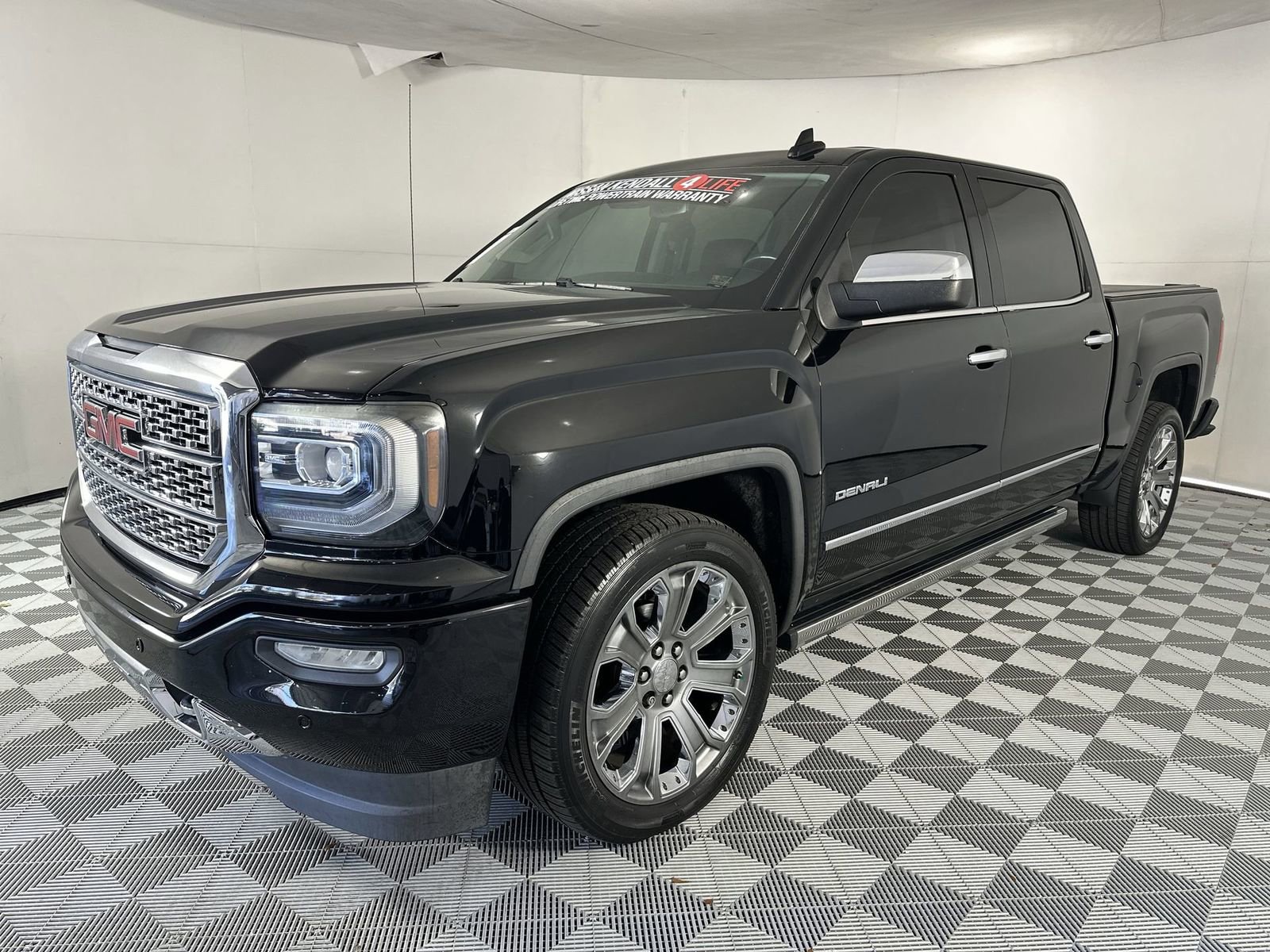 Used 2018 GMC Sierra 1500 Denali w/ Denali Ultimate Package AWD/4WD image 4