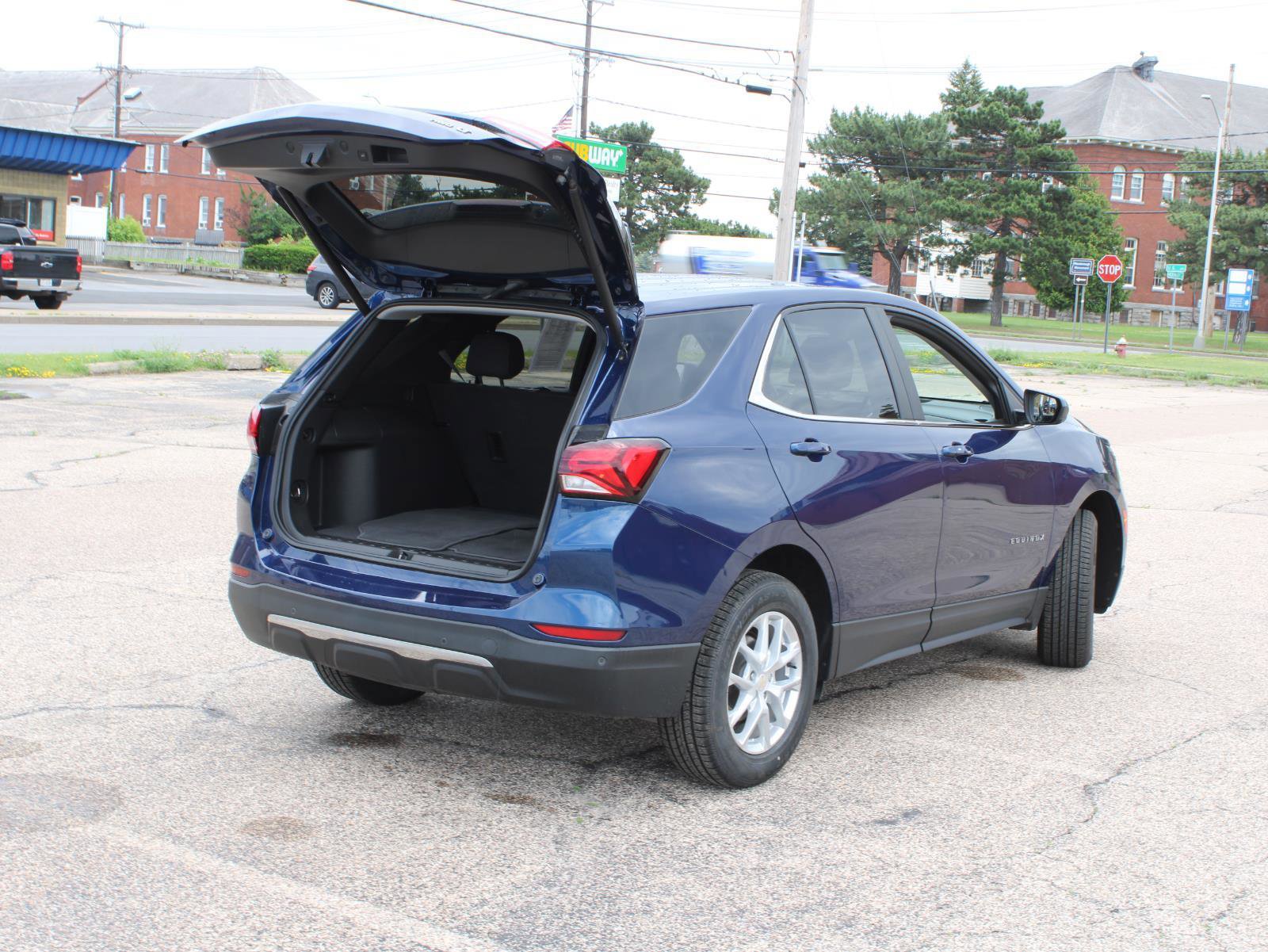 Certified 2022 Chevrolet Equinox LT image 11