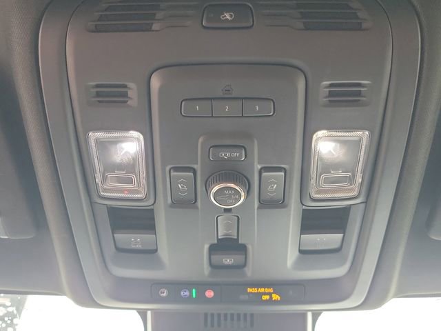 Used 2023 GMC Yukon XL Denali Ultimate AWD/4WD image 25