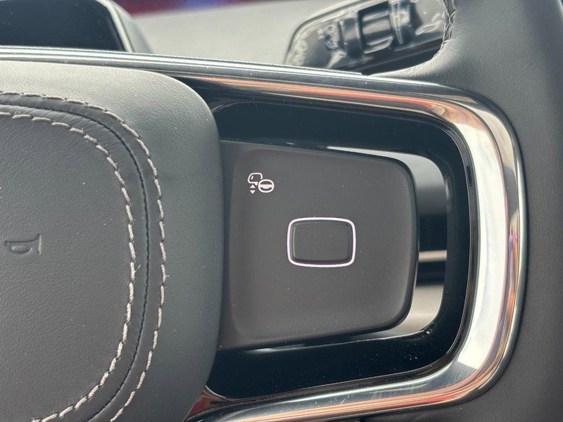 New 2026 Lincoln Navigator Reserve AWD/4WD image 18