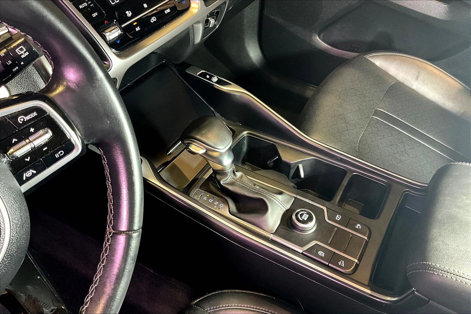 Used 2023 Kia Sorento S w/ Panoramic Sunroof Package FWD image 18