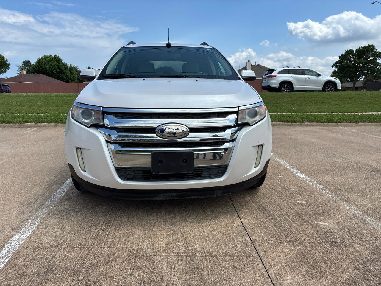 Used 2014 Ford Edge SEL w/ Equipment Group 205A FWD image 2