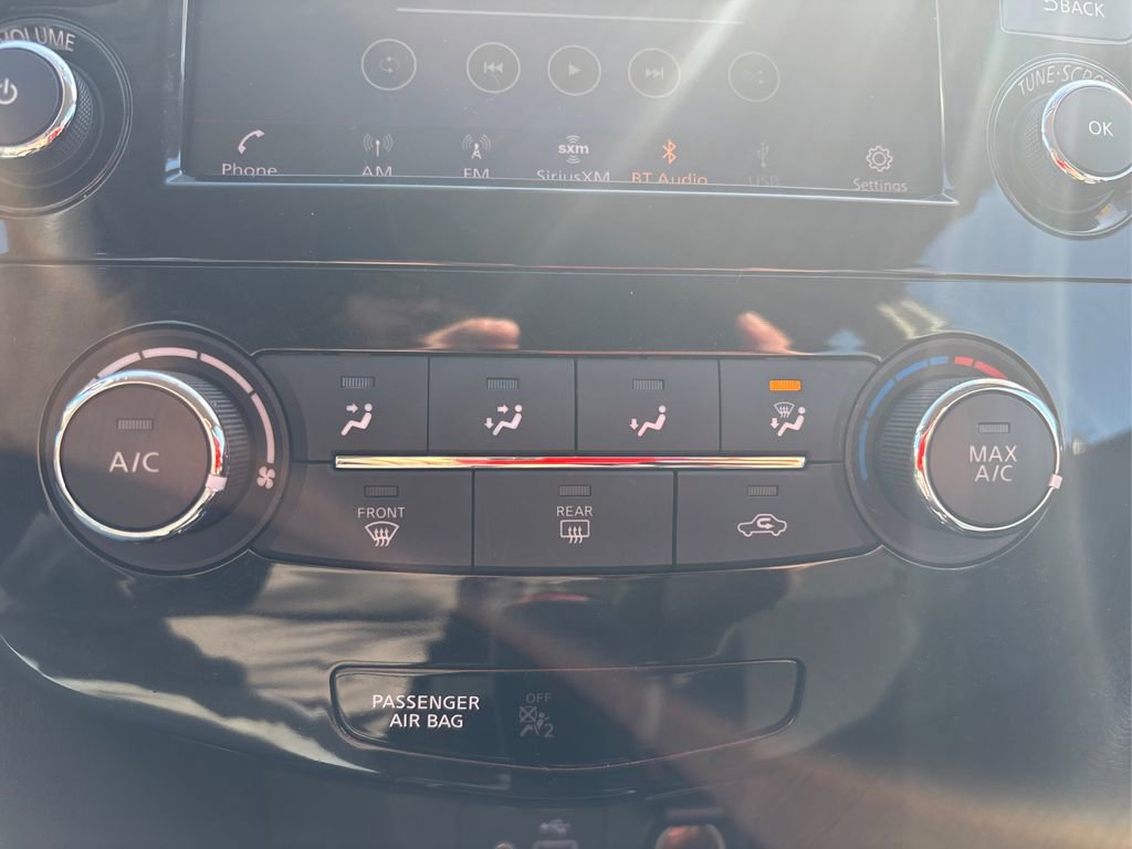 Used 2018 Nissan Rogue S image 30