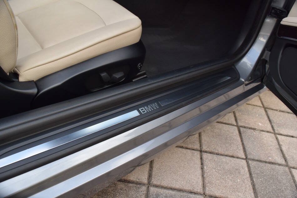Used 2013 BMW 328i Convertible RWD image 50