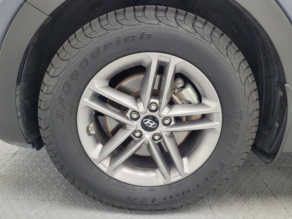 Used 2017 Hyundai Santa Fe Sport image 31