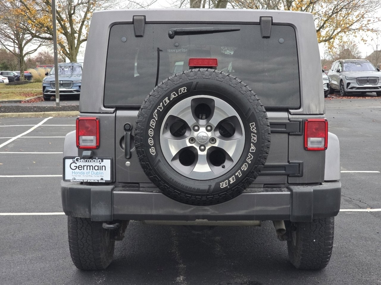 Used 2016 Jeep Wrangler Unlimited Sahara w/ Dual Top Group image 14