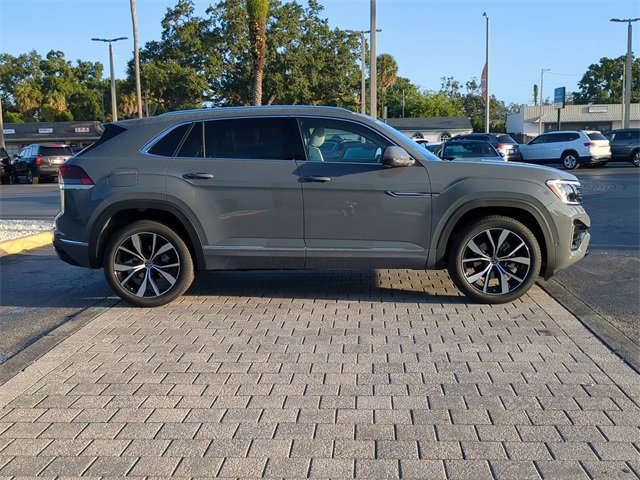 New 2026 Volkswagen Atlas Cross Sport SEL Premium R-Line image 3