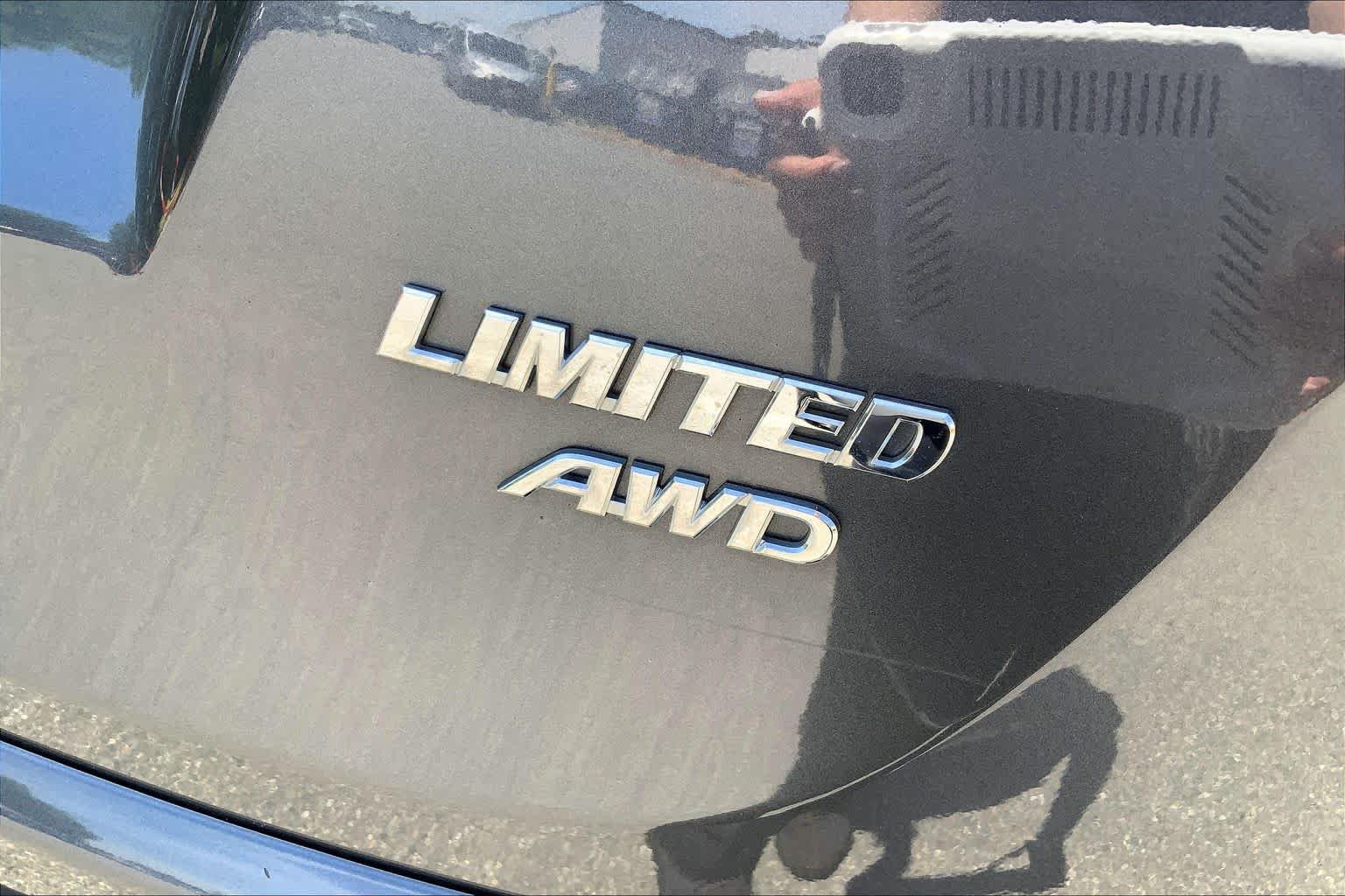 Used 2018 Toyota RAV4 Limited w/ All Weather Liner Package AWD/4WD image 35