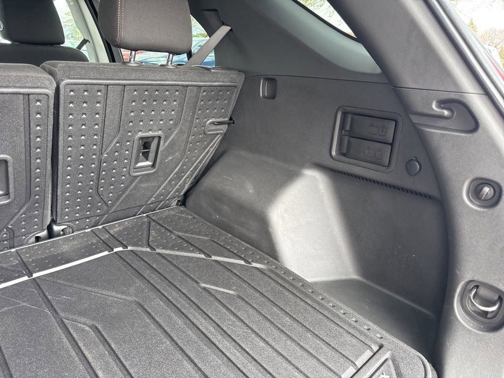 Certified 2023 Chevrolet Equinox LT image 39