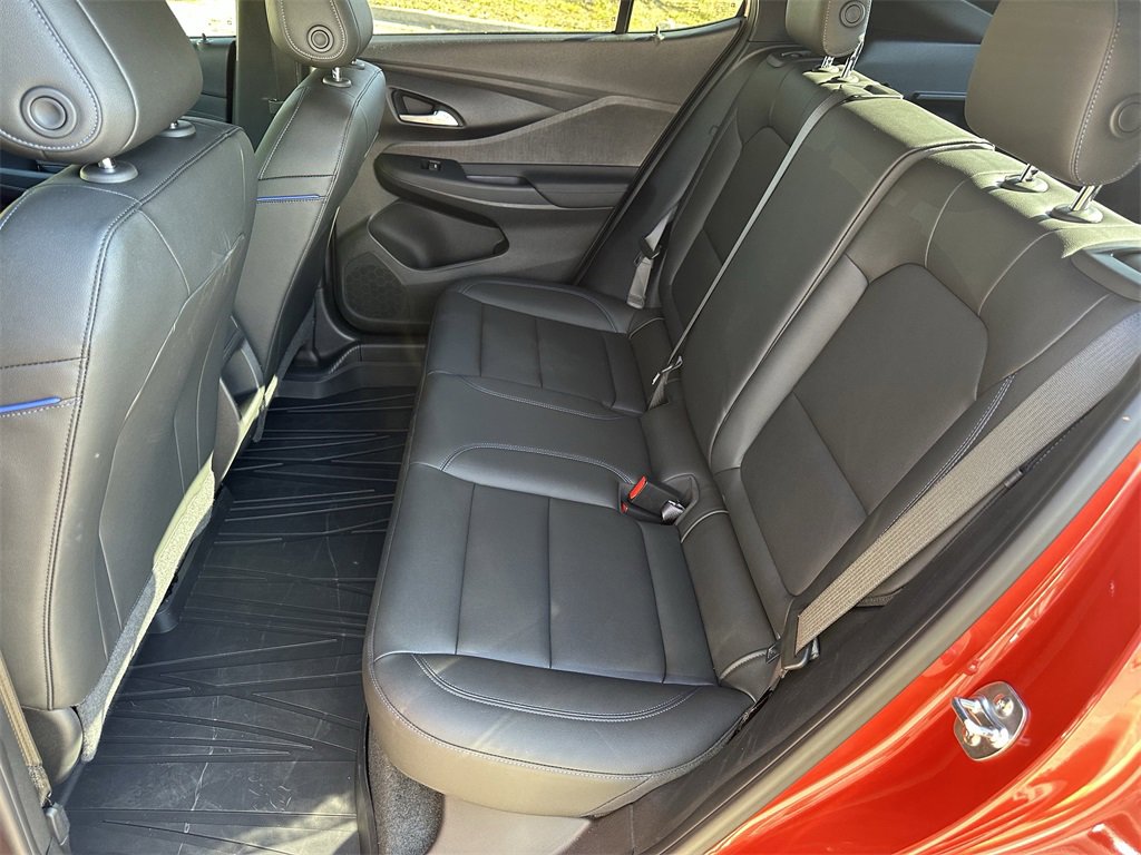 Used 2024 Buick Envista Sport Touring w/ Convenience I Package image 18