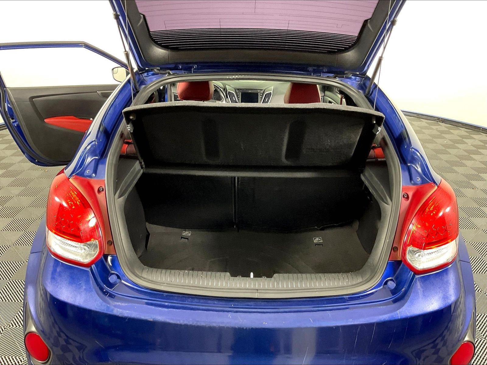 Used 2016 Hyundai Veloster Turbo R-Spec FWD image 35