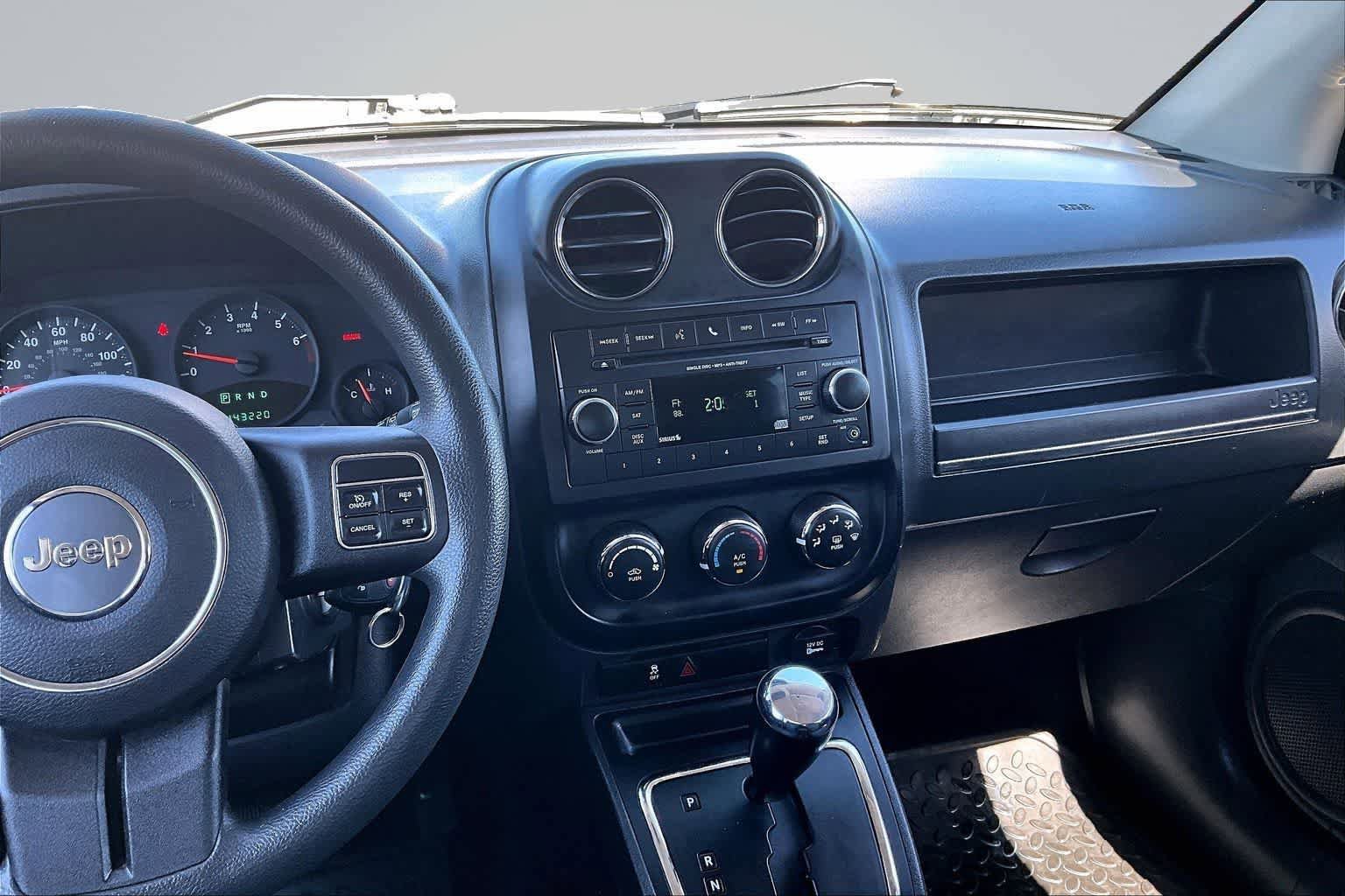 Used 2012 Jeep Compass Sport AWD/4WD image 16