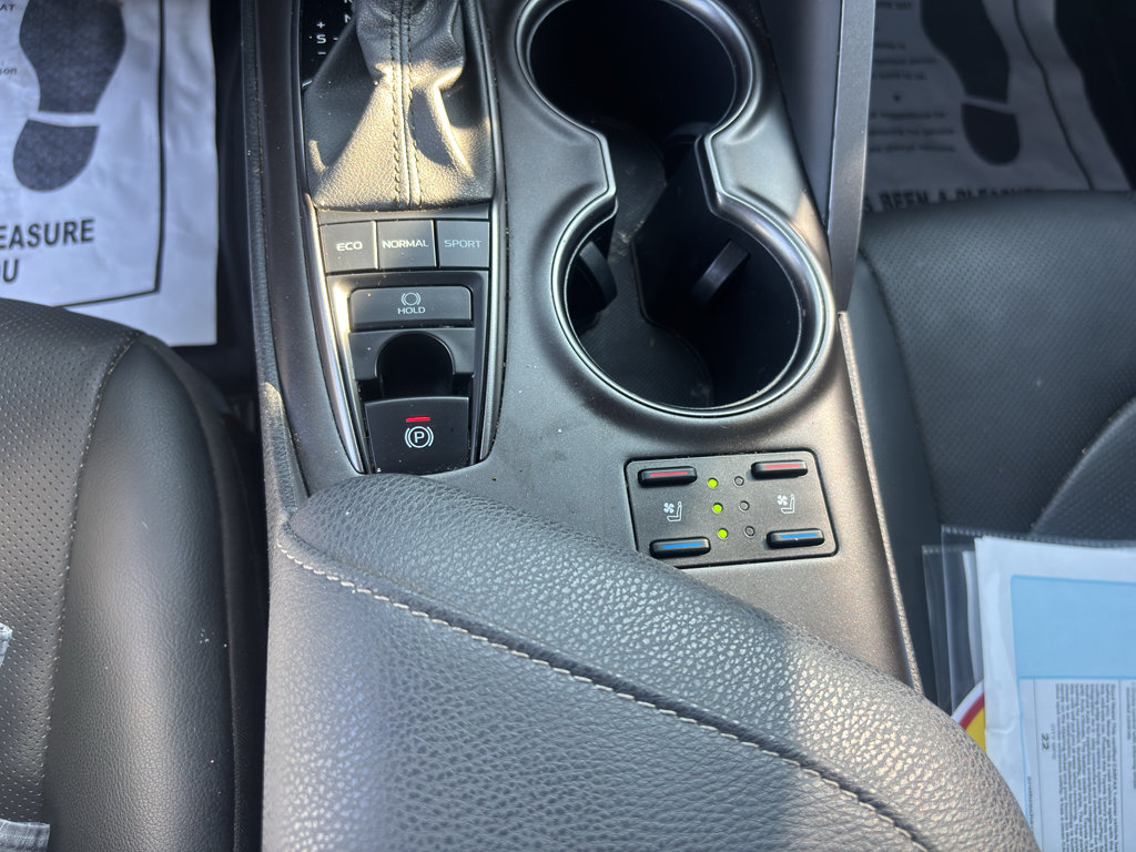 Used 2024 Toyota Camry XSE w/ Driver Assist Package FWD image 18