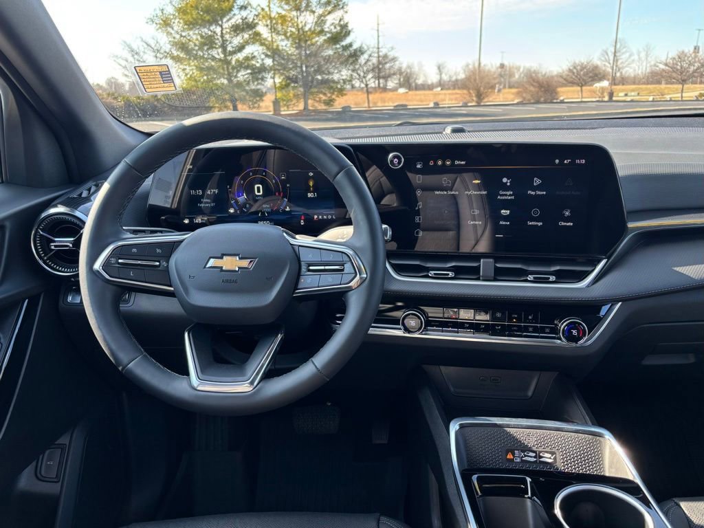 Used 2025 Chevrolet Equinox LT w/ Convenience Package II image 24