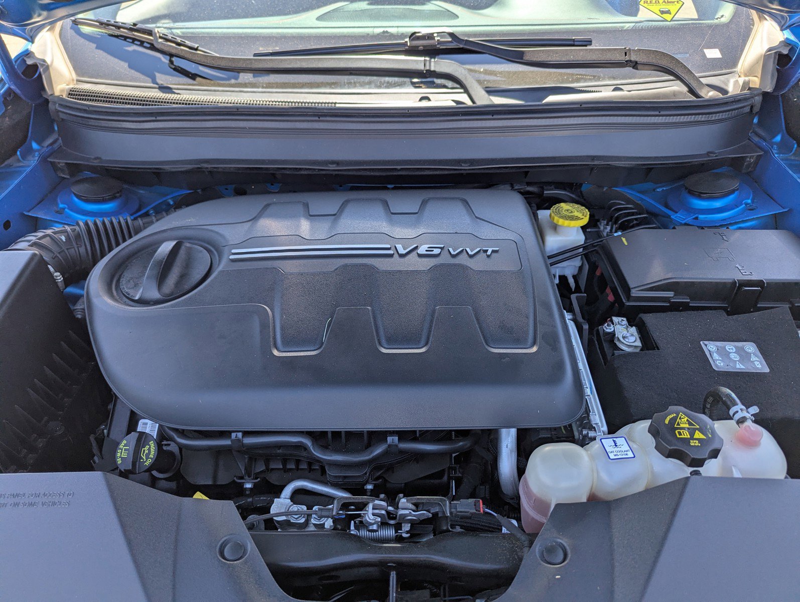 Used 2020 Jeep Cherokee Trailhawk w/ Cold Weather Group image 33