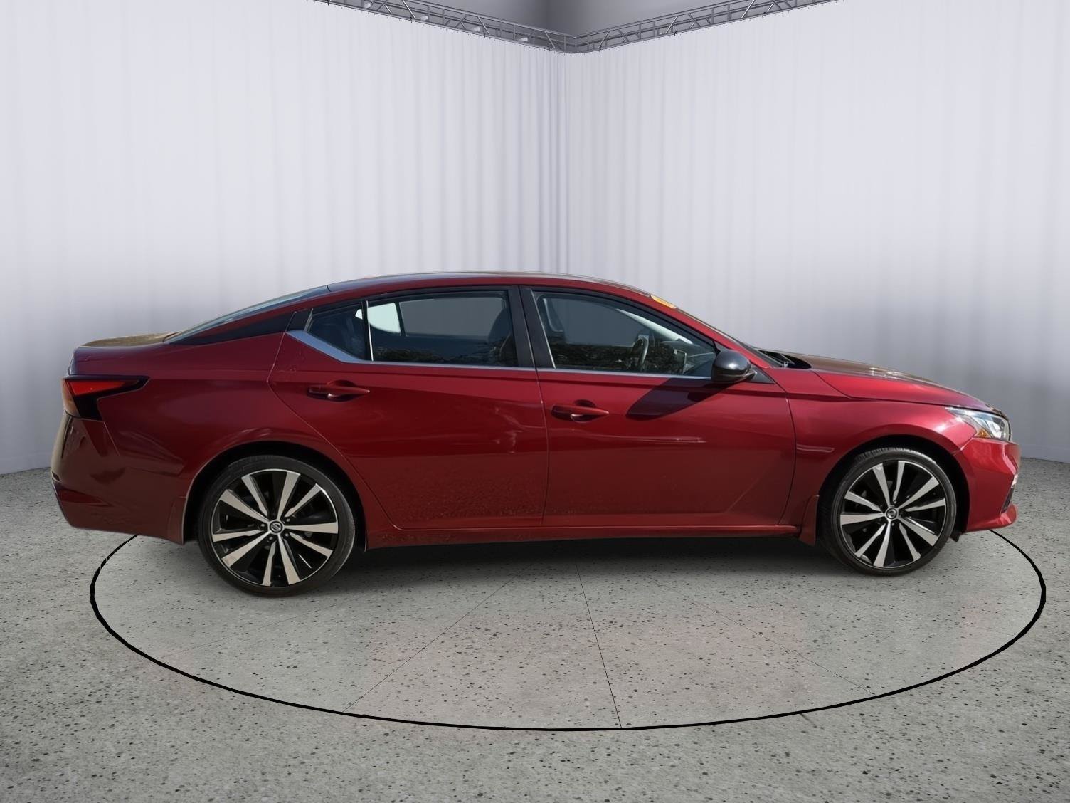 Used 2020 Nissan Altima 2.5 SR FWD image 8