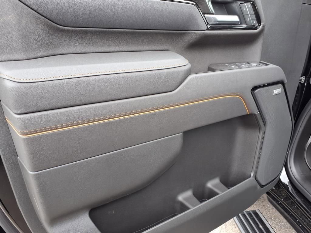 New 2025 GMC Sierra 2500 AT4 w/ AT4 Premium Plus Package image 14