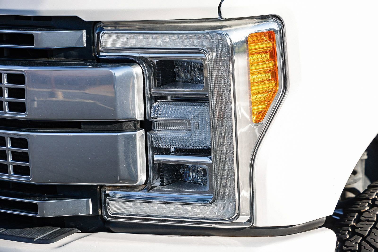 Used 2019 Ford F350 Platinum w/ Platinum Ultimate Package image 7