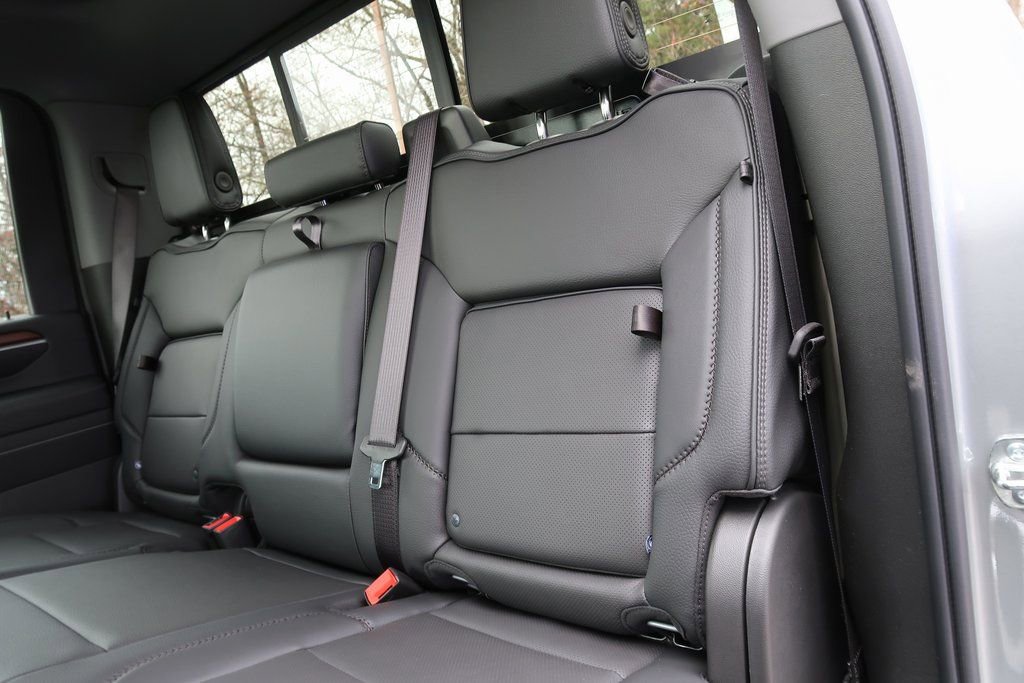 New 2026 GMC Sierra 3500 Denali w/ Denali Reserve Package image 21