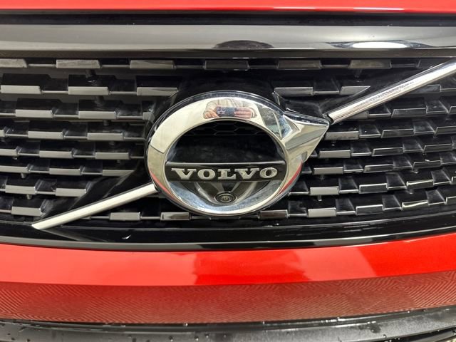 Used 2021 Volvo XC40 T5 R-Design w/ Protection Package Premier image 9