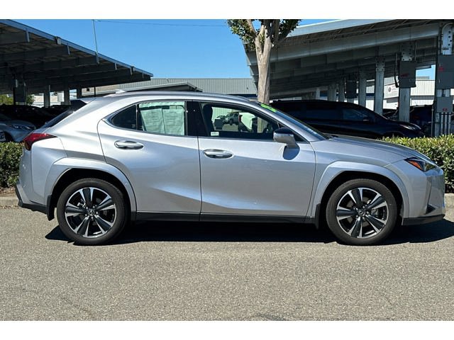 Used 2025 Lexus UX 300h FWD w/ Cold Area Package image 3