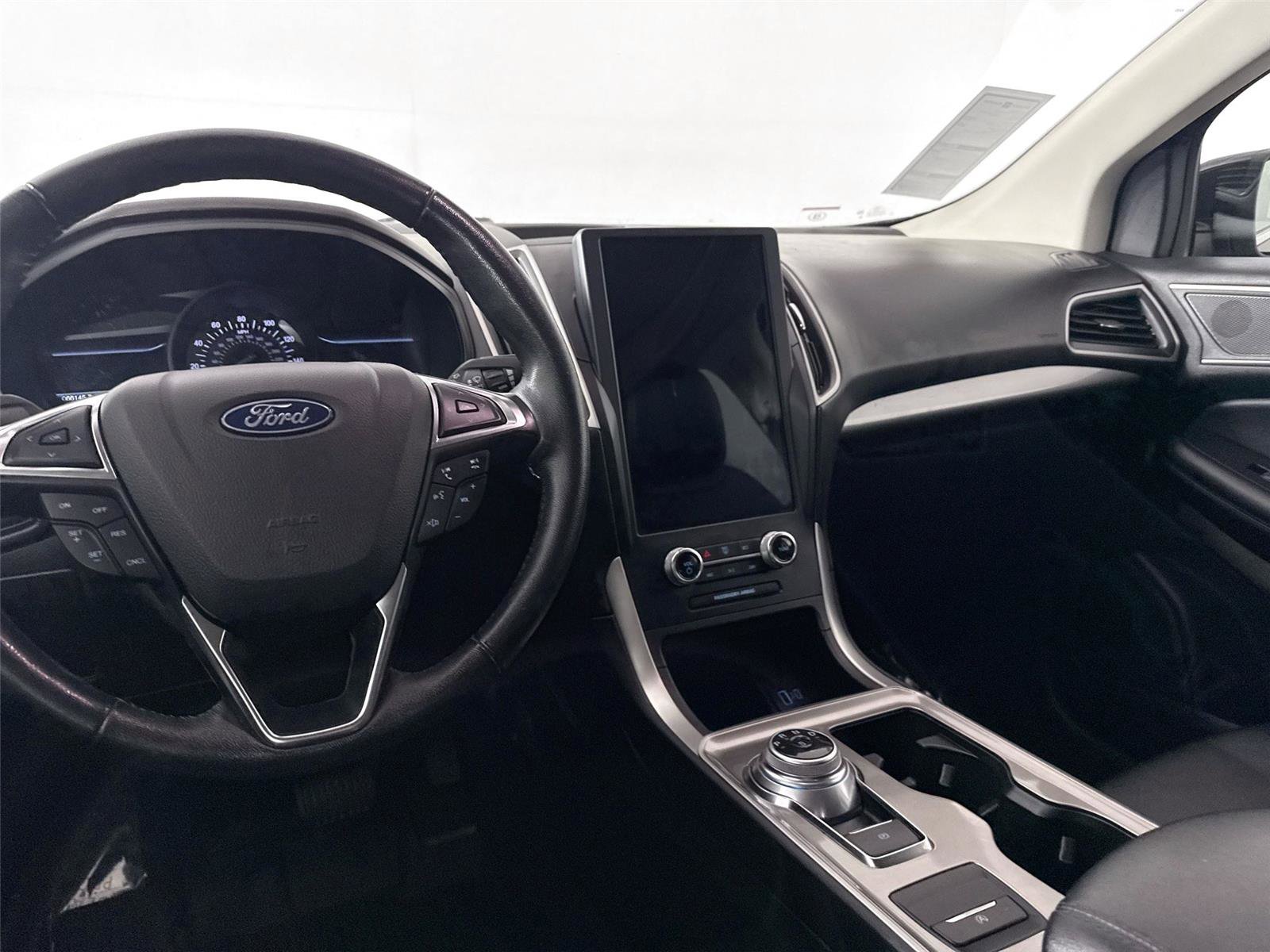 Used 2023 Ford Edge SEL image 31