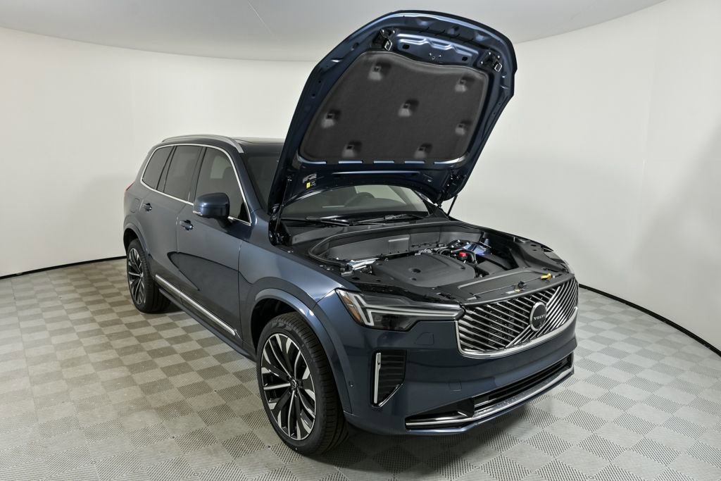New 2026 Volvo XC90 B6 Plus w/ Protection Package Premier image 35
