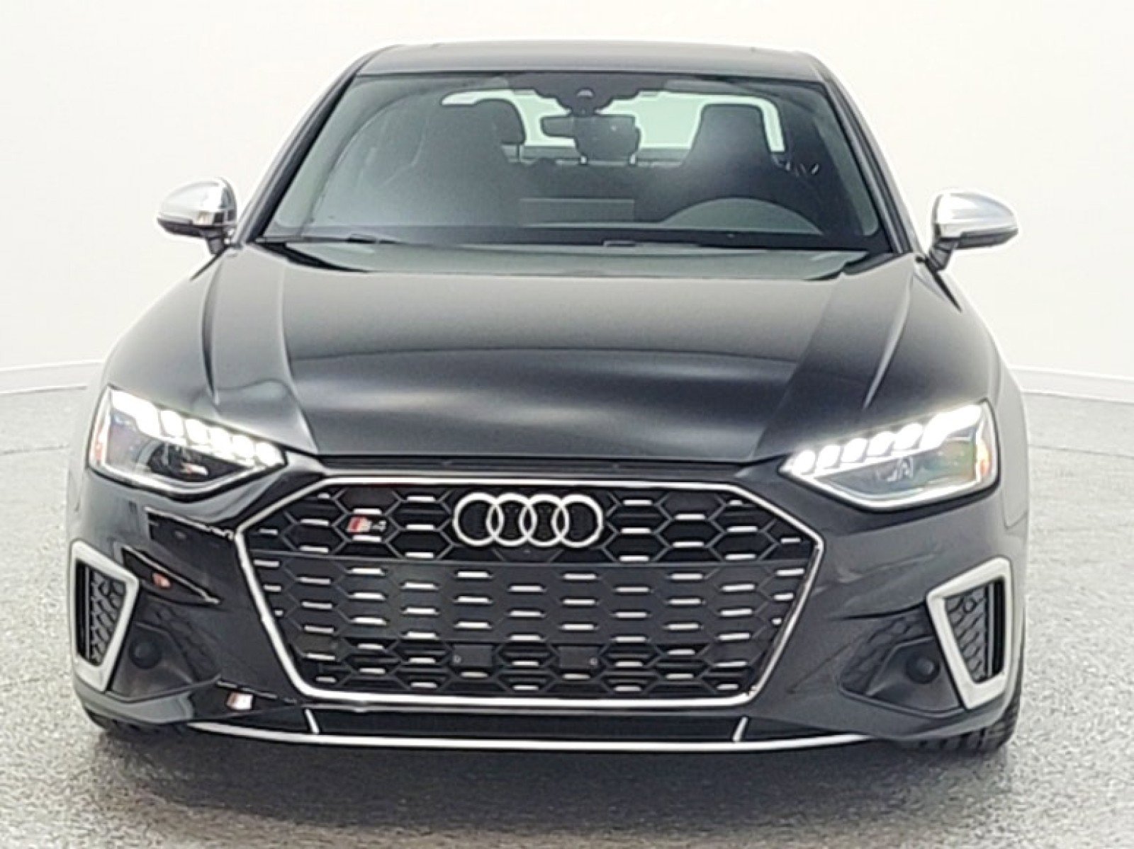 Used 2023 Audi S4 Premium Plus w/ Premium Plus Package image 2