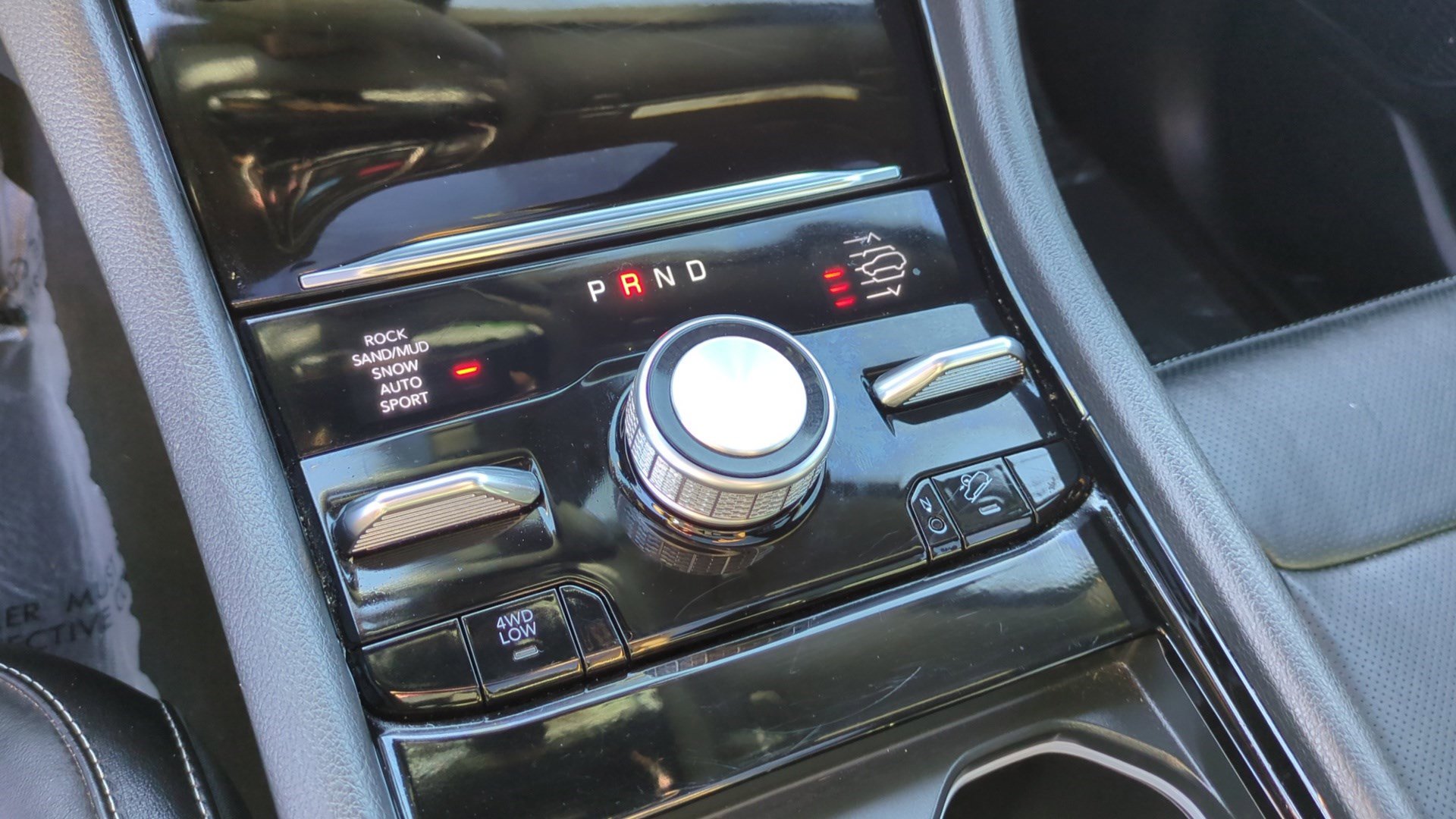 Used 2023 Jeep Grand Cherokee L Overland image 27