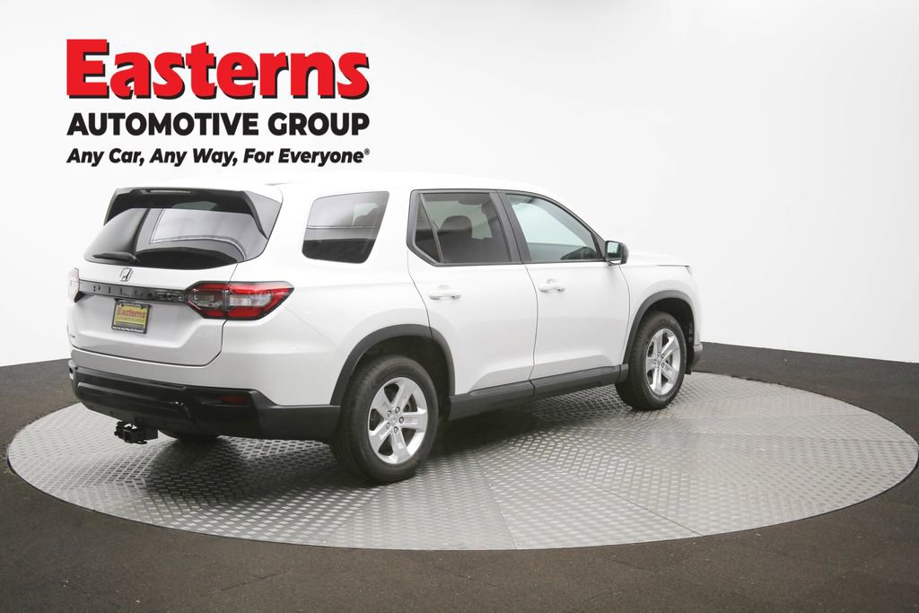 Used 2023 Honda Pilot LX image 41