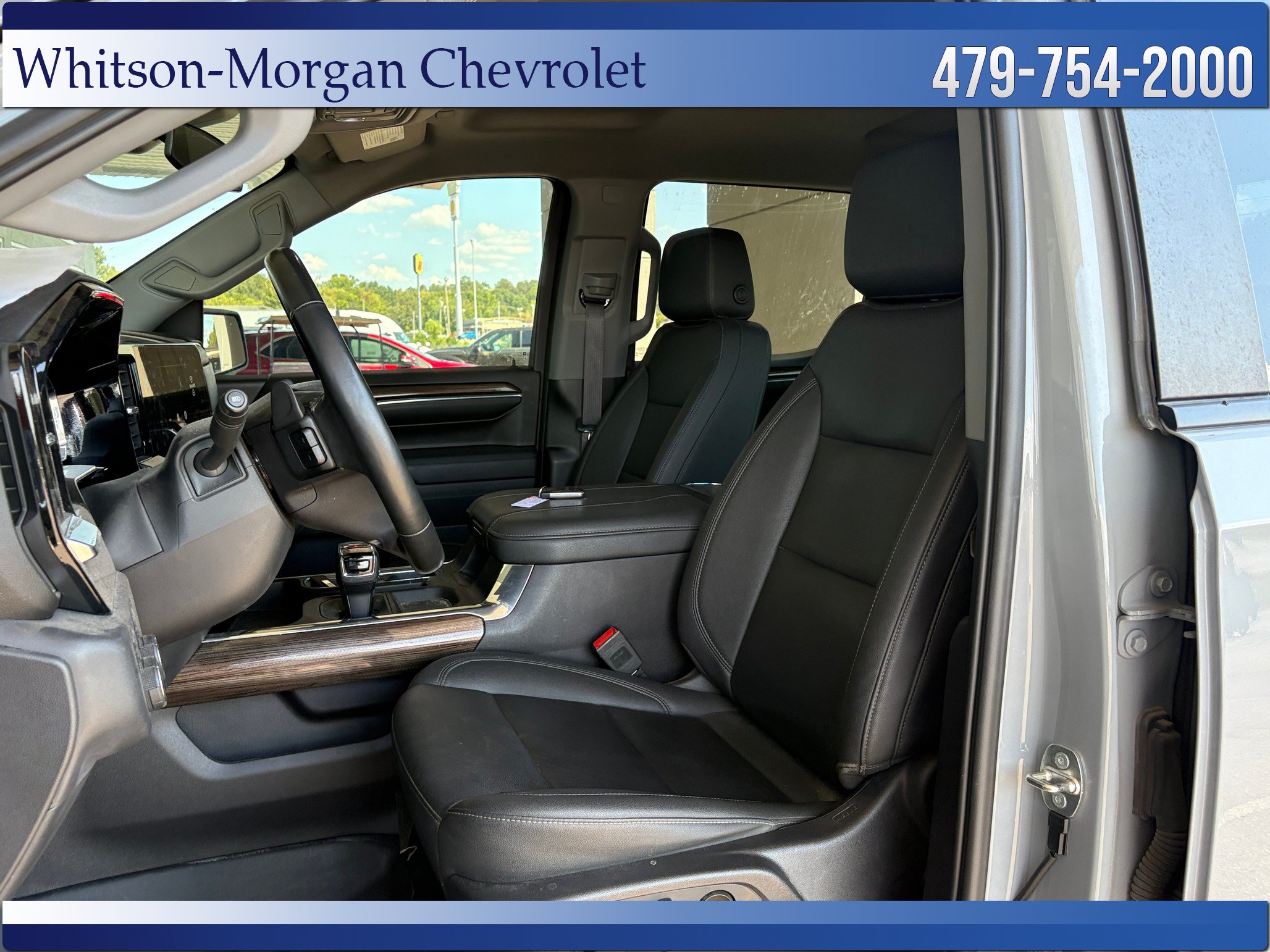 Used 2024 Chevrolet Silverado 1500 LT Trail Boss w/ Convenience Package II AWD/4WD image 9