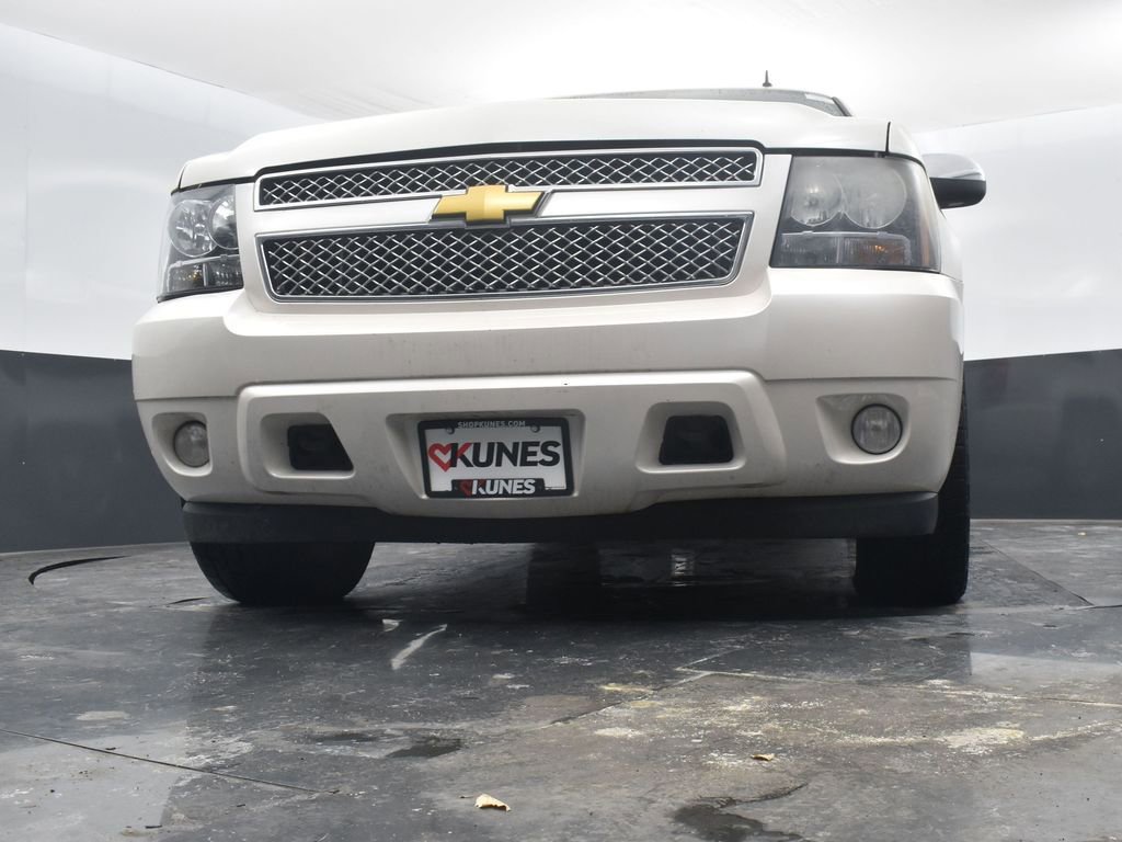 Used 2010 Chevrolet Suburban LTZ image 50
