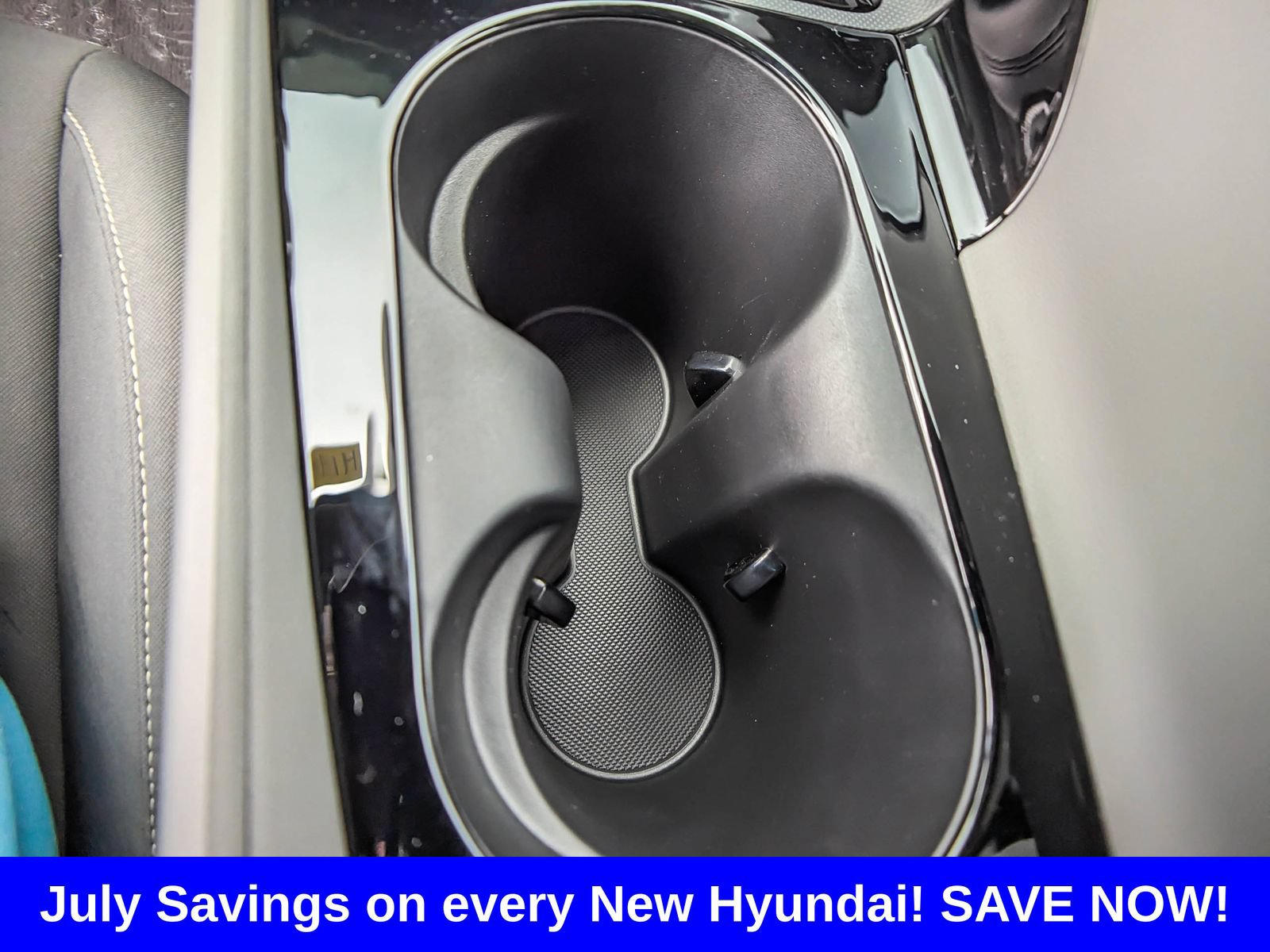 New 2025 Hyundai Elantra SEL FWD image 31