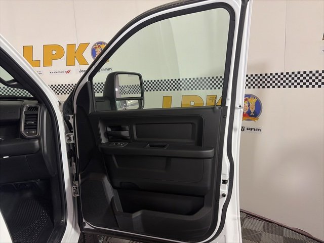 Used 2025 RAM 2500 Tradesman w/ Chrome Appearance Group image 14