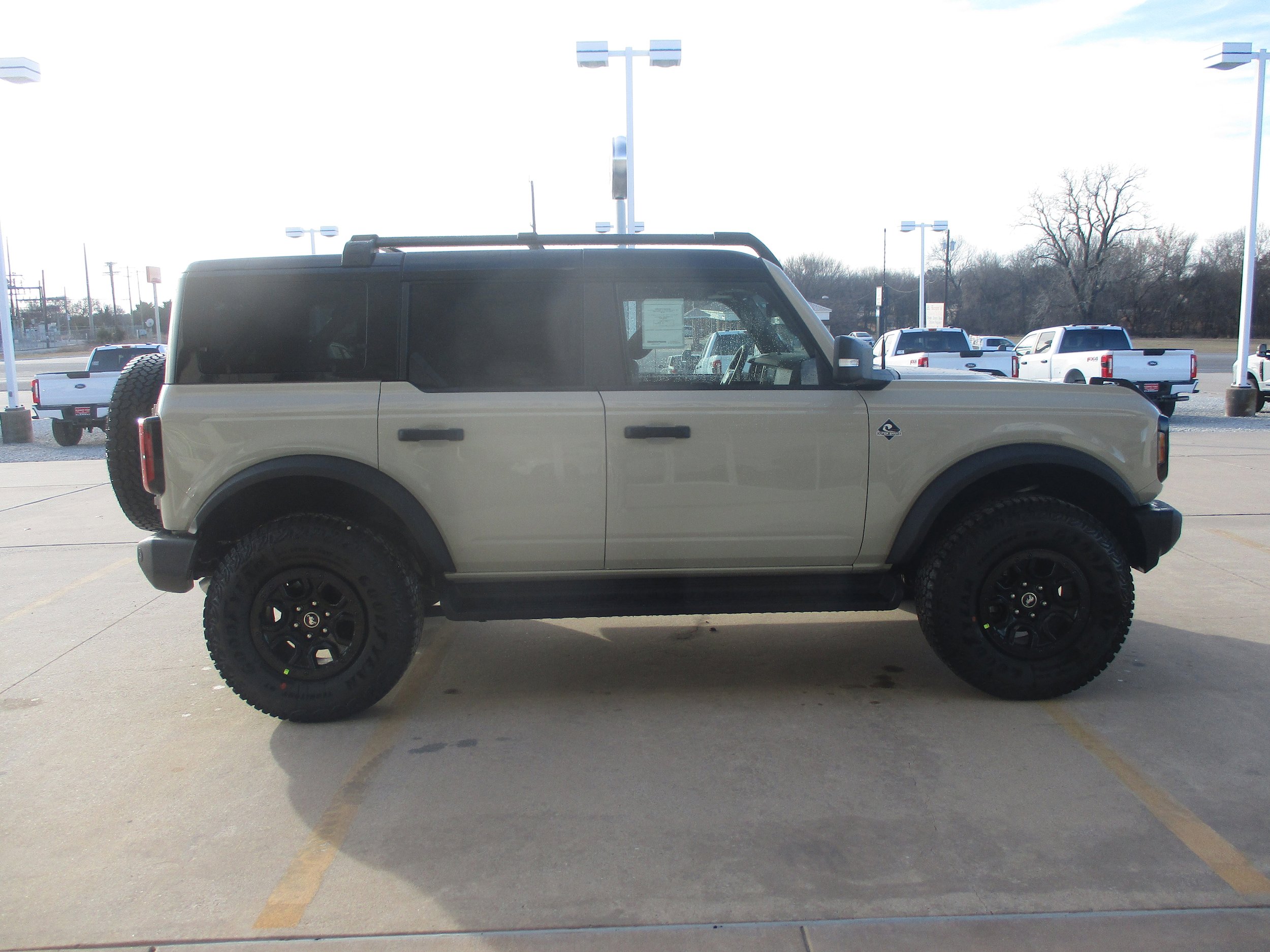 New 2025 Ford Bronco Outer Banks w/ Sasquatch Package AWD/4WD image 11