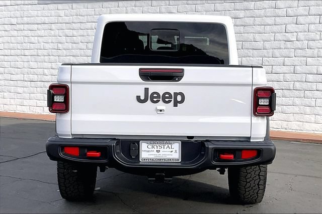 New 2026 Jeep Gladiator Rubicon w/ Steel Power Dome Hood Package AWD/4WD image 3