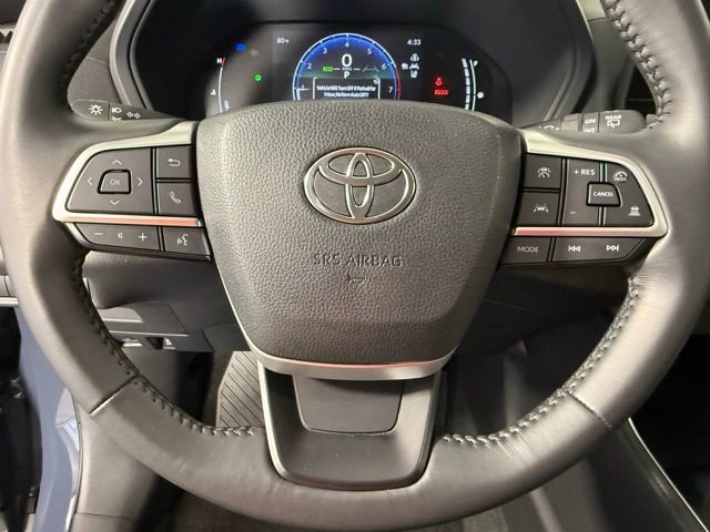 Used 2024 Toyota Grand Highlander XLE AWD/4WD image 18