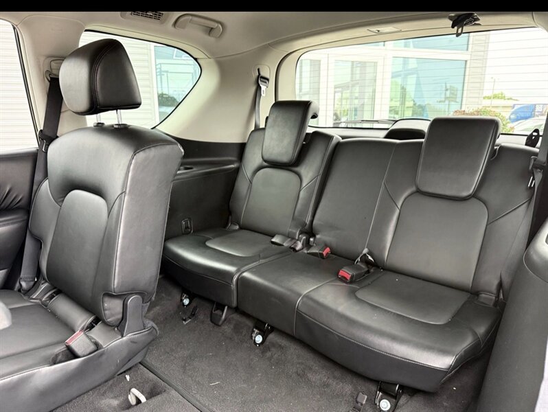 Used 2021 Nissan Armada SV AWD/4WD image 21