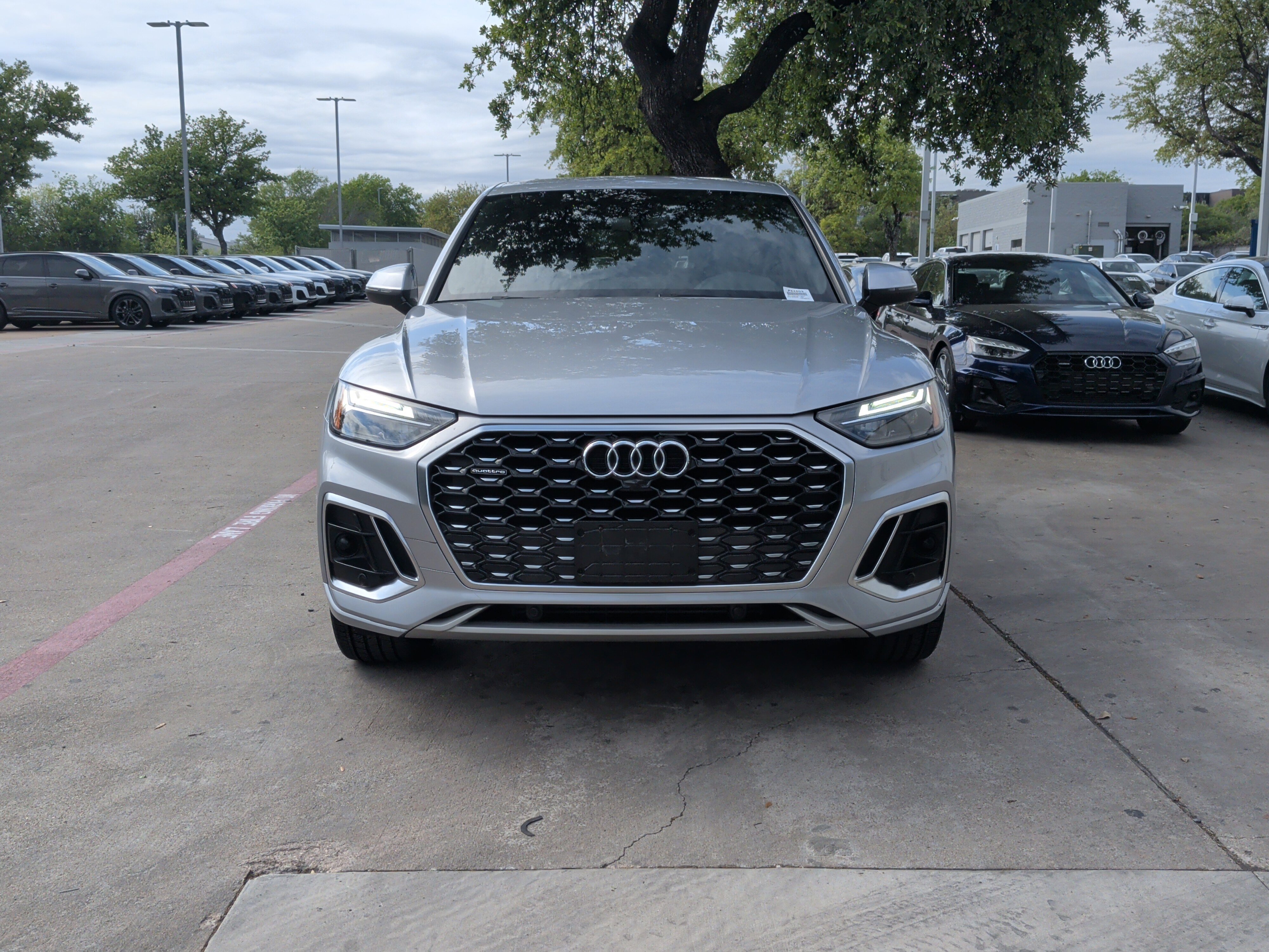 Certified 2023 Audi Q5 2.0T Premium w/ Convenience Package image 3