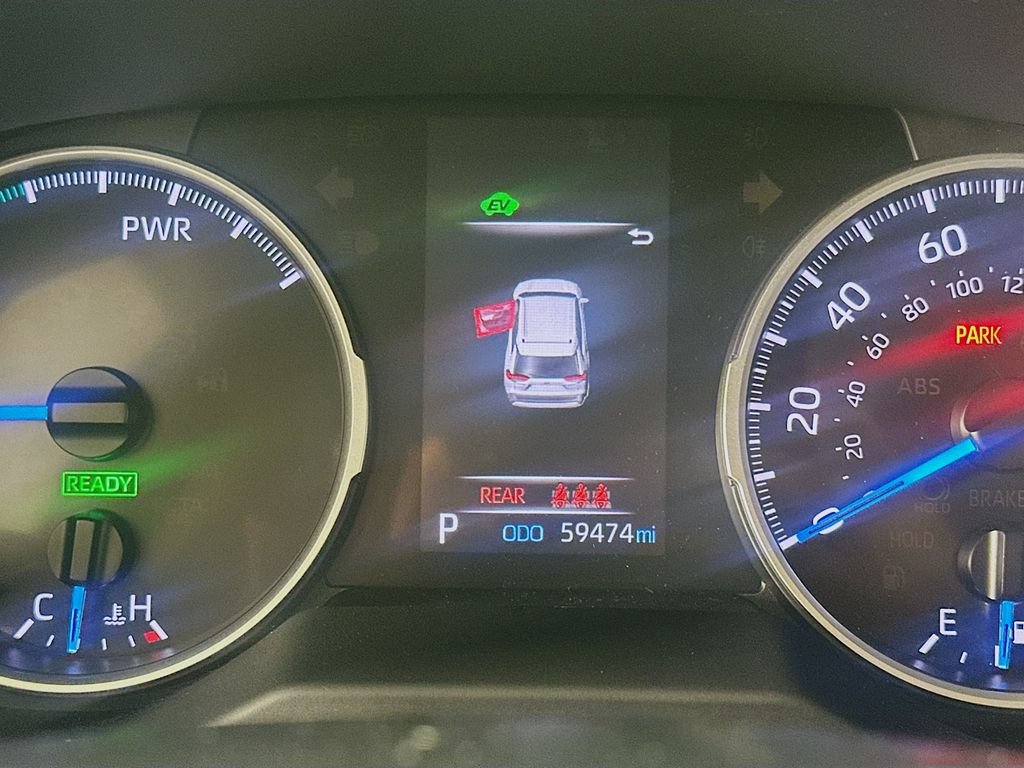 Used 2021 Toyota RAV4 LE AWD/4WD image 12