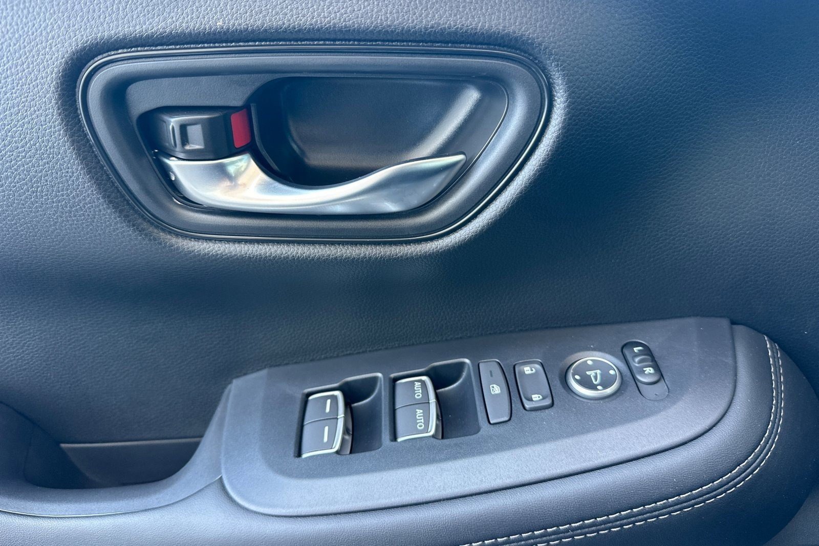 New 2026 Honda HR-V EX-L image 28