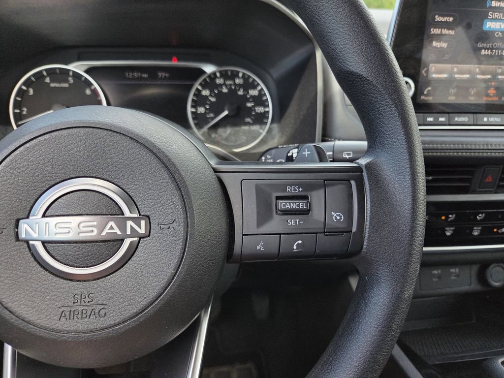 Used 2024 Nissan Rogue S image 23