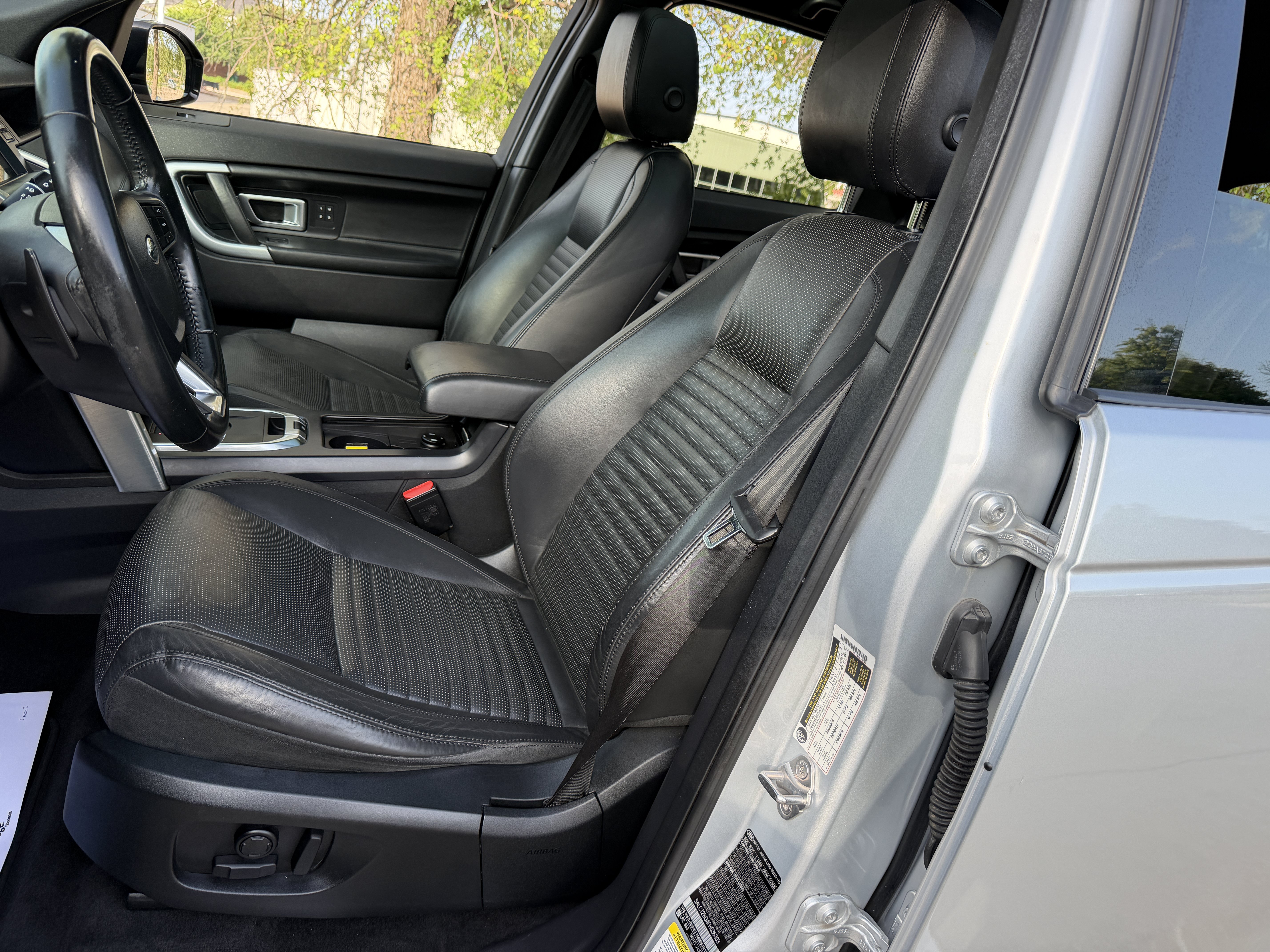 Used 2015 Land Rover Discovery Sport HSE Luxury AWD/4WD image 19